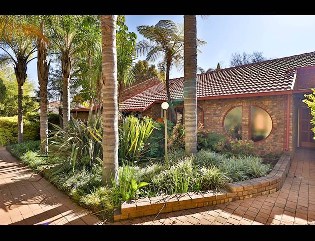 2 BEDROOM HOUSE SOLD IN PRETORIUSPARK